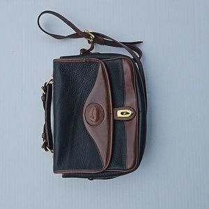Dooney & Bourke AWL Carrier Bag
